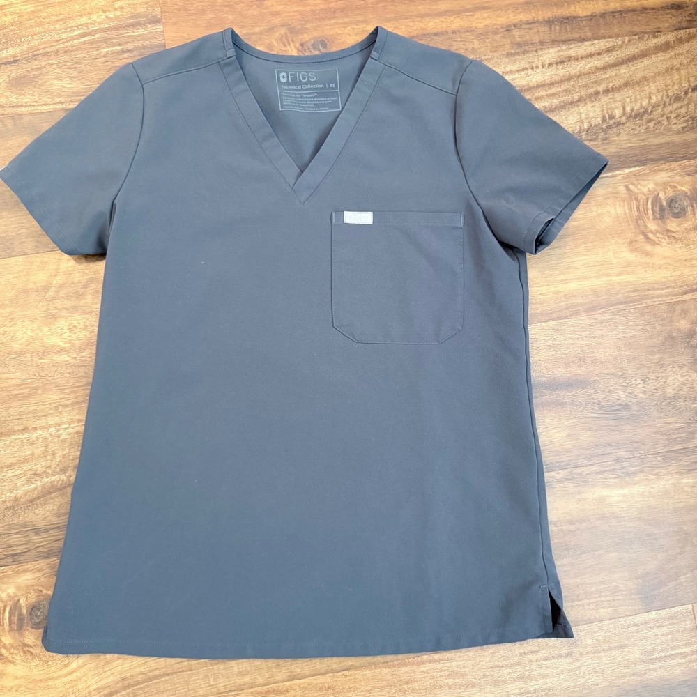 FIGS Technical Collection Casma Scrub Top Charcoal Gray V-Neck XS